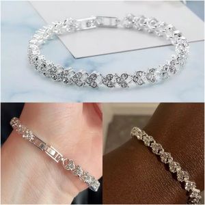 New Unworn Romanian Crystal Hearts Bracelet 7”